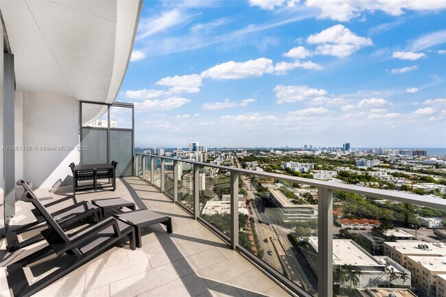 Building Photo - 500 Alton Rd