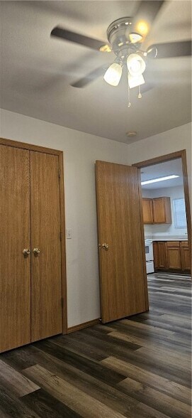 Building Photo - 1983 S Razorback Rd