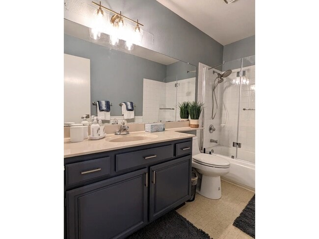 Building Photo - 6436 Buena Vista Dr