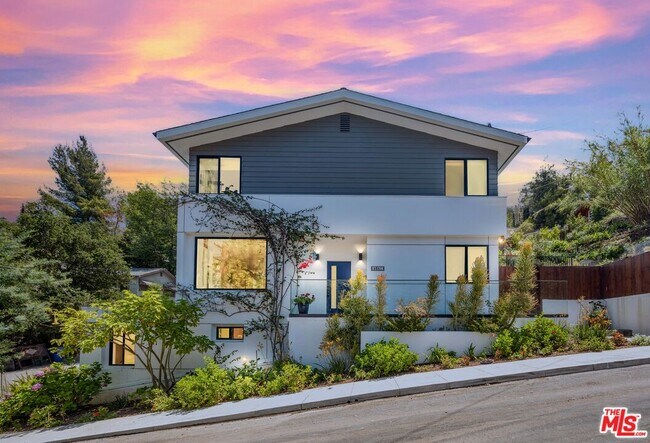 Building Photo - 4841 Minden Pl