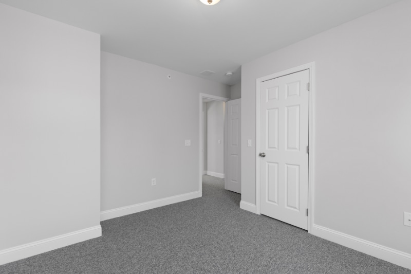 Building Photo - 23 Karatzas Avenue