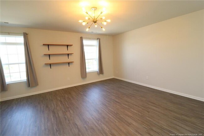 Building Photo - 244 Amber Acorn Ave