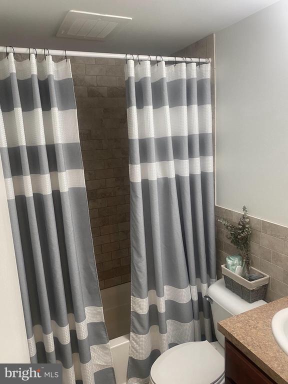 Building Photo - 1600 Church Rd