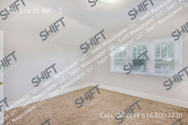 Building Photo - 751 5th St NW
