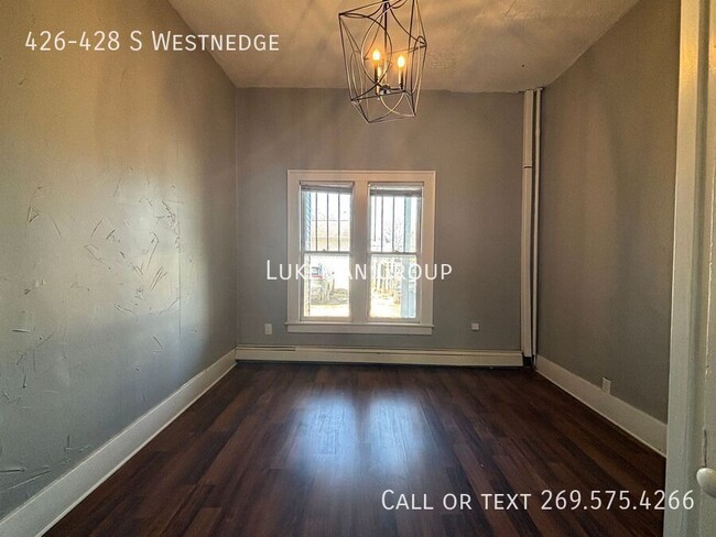 Building Photo - 4 Bed/2 Bath On Westnedge #2 - with full f...