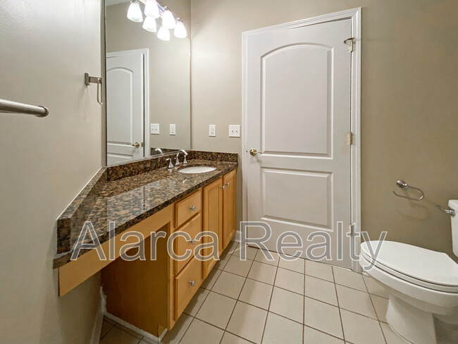 Building Photo - 3933 Arbor Ln