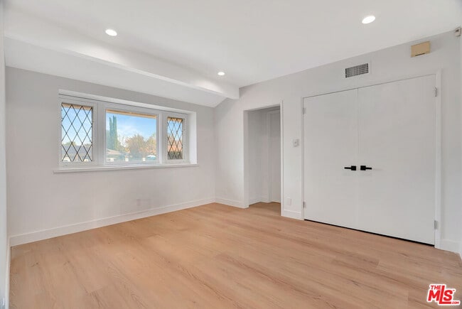 Building Photo - 19732 Henshaw St