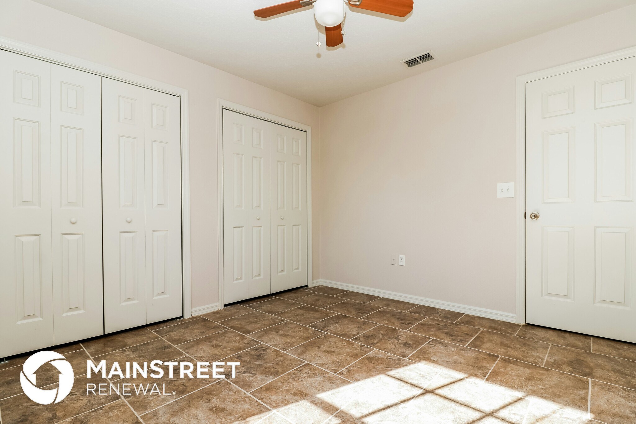 Building Photo - 1701 Larkin Rd