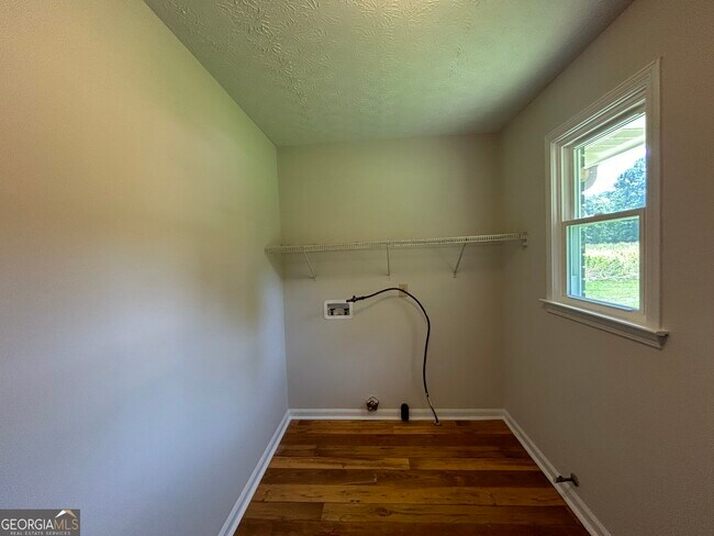 Building Photo - 488 Dogwood Trail