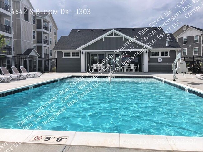 Building Photo - 14642 Bloom Dr