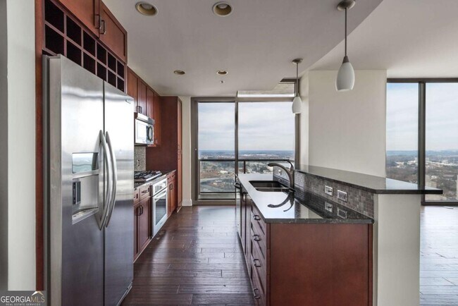 Building Photo - 270 17th St NW