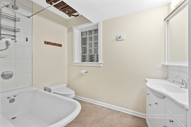 Building Photo - 2749 N Hampden Ct