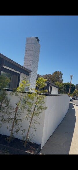 Building Photo - 1339 Avenida de Cortez