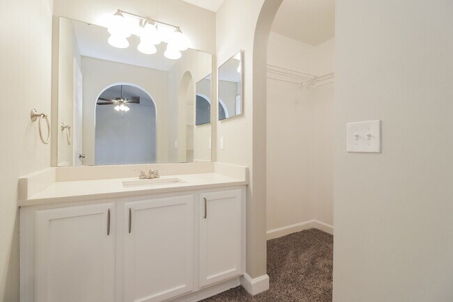 Building Photo - 7661 Harbor Bend Cir