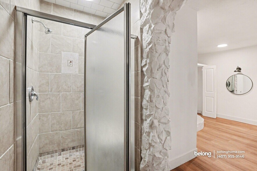 Building Photo - 1112 Myrtle Ln