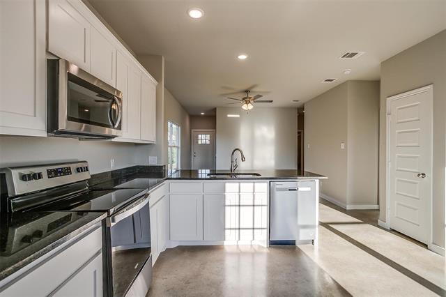 Building Photo - 609 Mesquite Dr