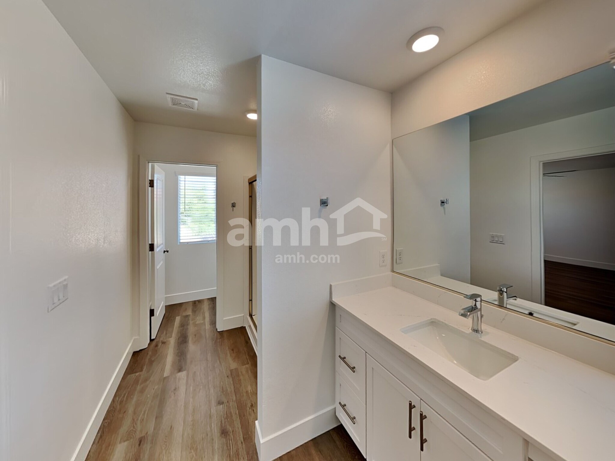 Building Photo - 9118 Fiesta Impatiens Ct