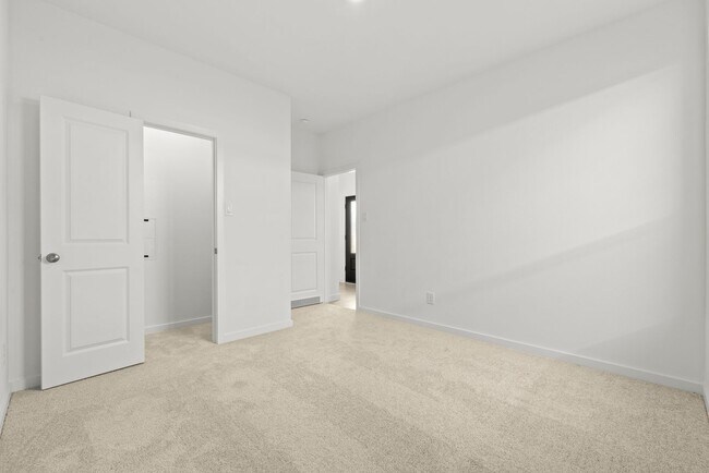 Building Photo - Stunning 4-Bed, 2-Bath Newly Built Home!