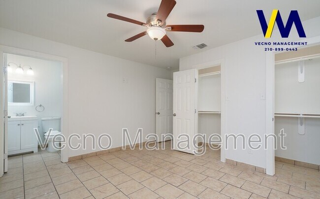 Building Photo - 214 Nopal St