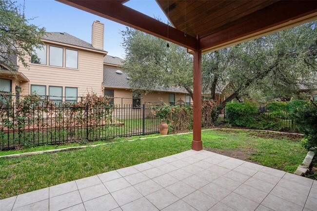 Building Photo - 4220 John's Light Dr