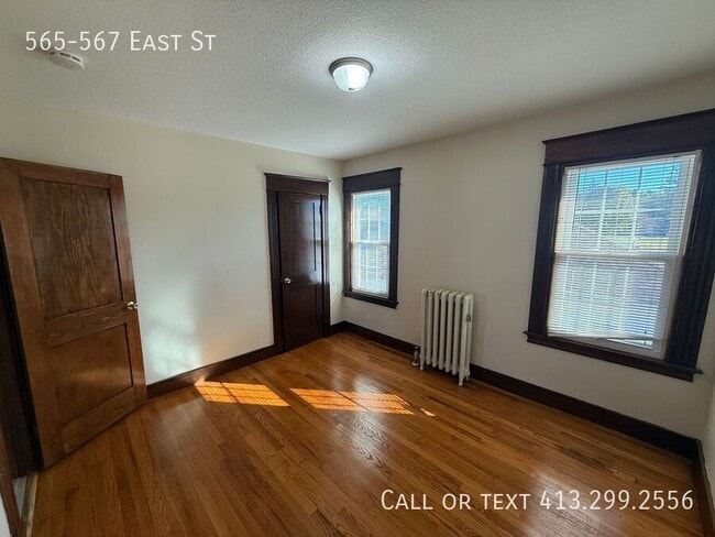 Building Photo - 565-567 East St-