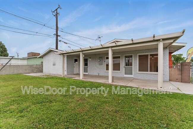 Building Photo - 1114 Stovall Ave