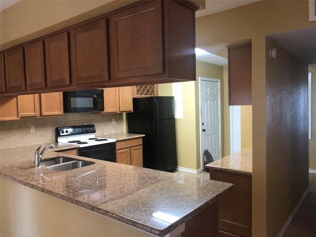 Building Photo - 14515 Wunderlich Dr