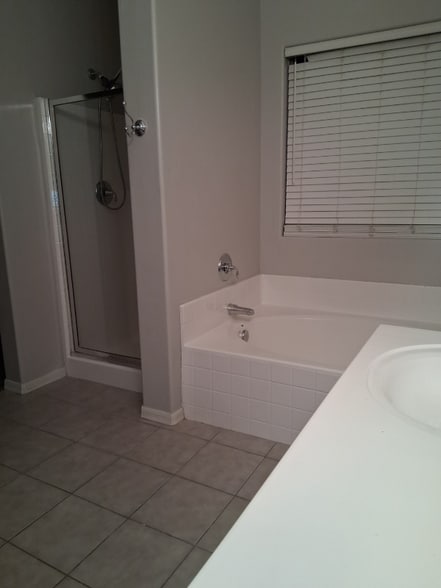 Building Photo - 1678 E Desert Breeze Ct