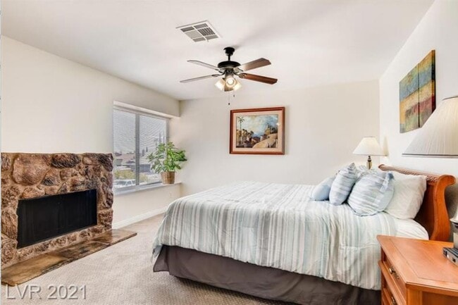 Building Photo - 8129 Spur Ct