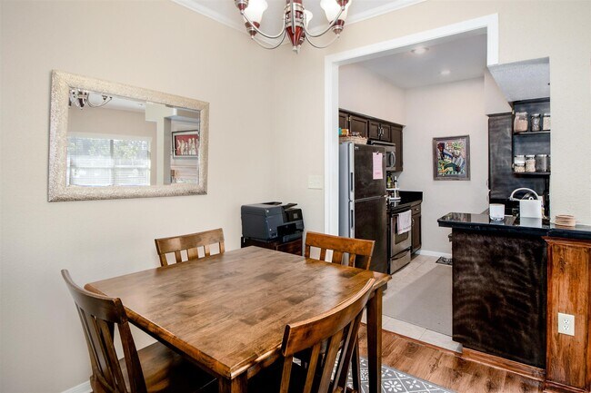 Building Photo - 728 Bering Dr