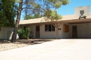 Building Photo - 1146 E Campus Dr