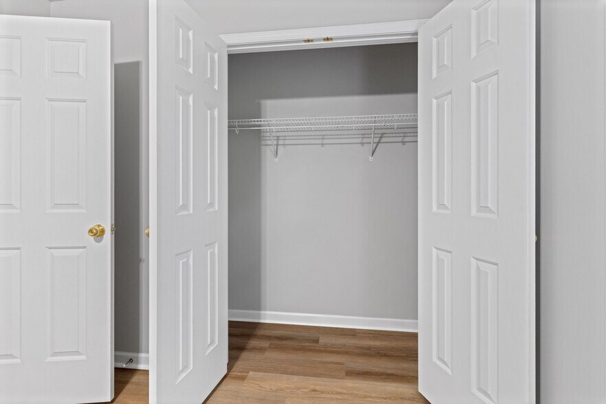 Building Photo - 1086 Blane Dr