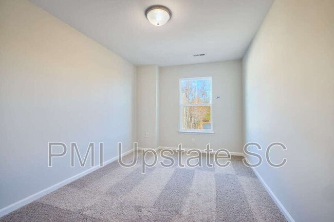 Building Photo - 49 Fair Vlg Ln