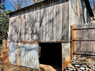 Back of shed - 107 Blue Ridge St