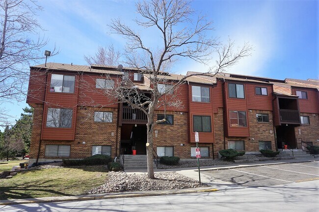 Building Photo - 433 Wright St