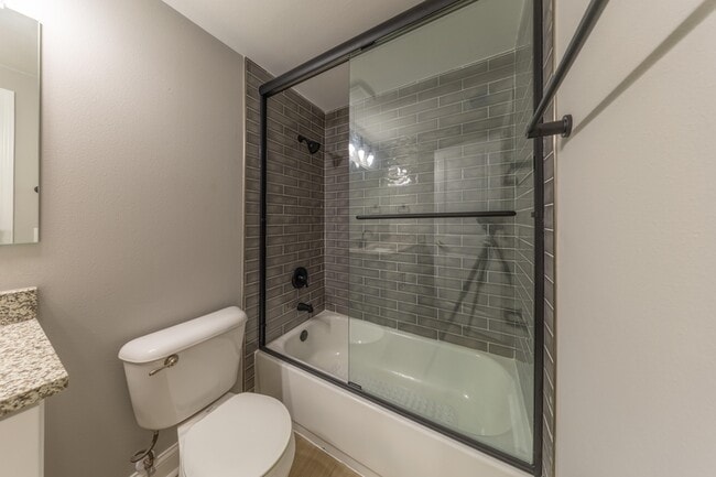 Building Photo - 5630 Pershing Ave