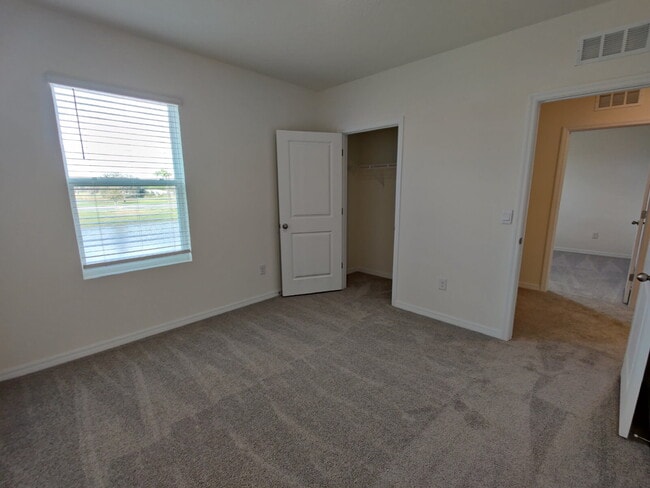 Building Photo - 10515 Penny Gale Loop