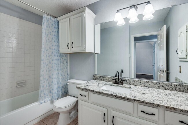 Building Photo - 7700 Windmere Ct