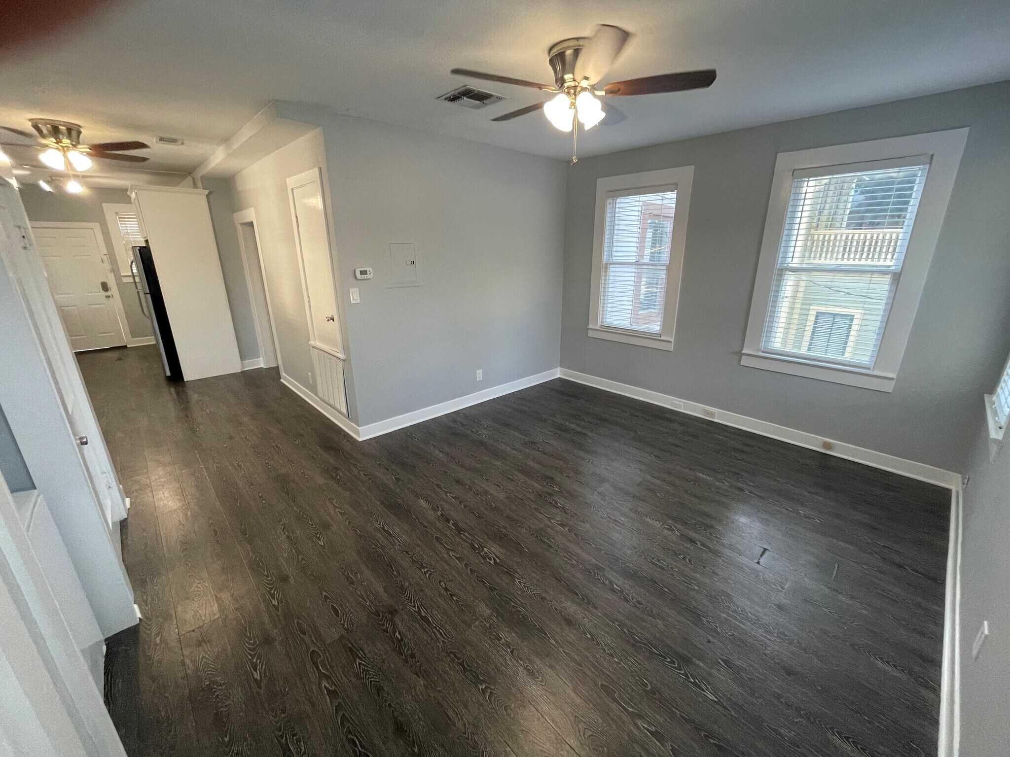 Building Photo - 506 E Guenther St