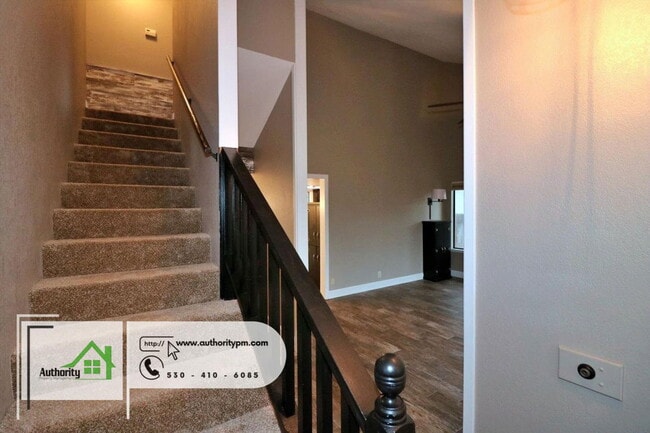 Building Photo - 1232 Hawthorne Ave