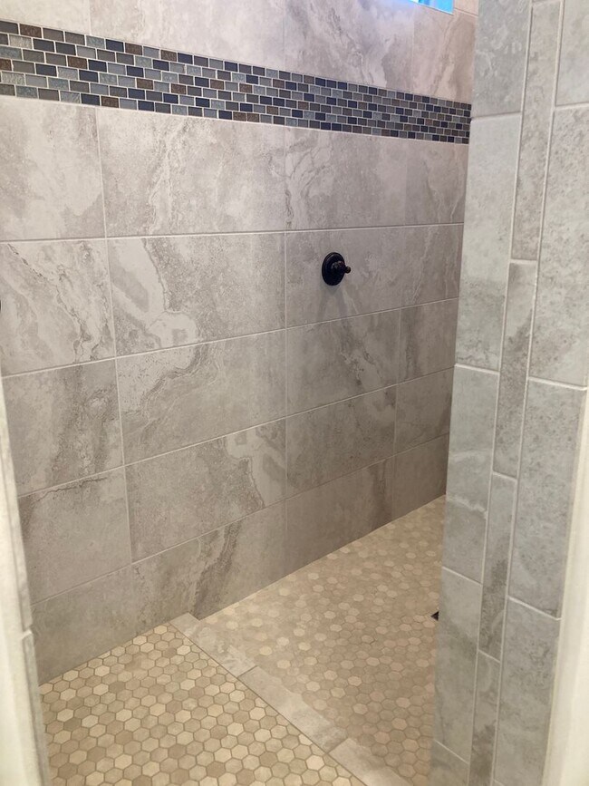 Building Photo - Dove Mountain Del Webb Beauty!