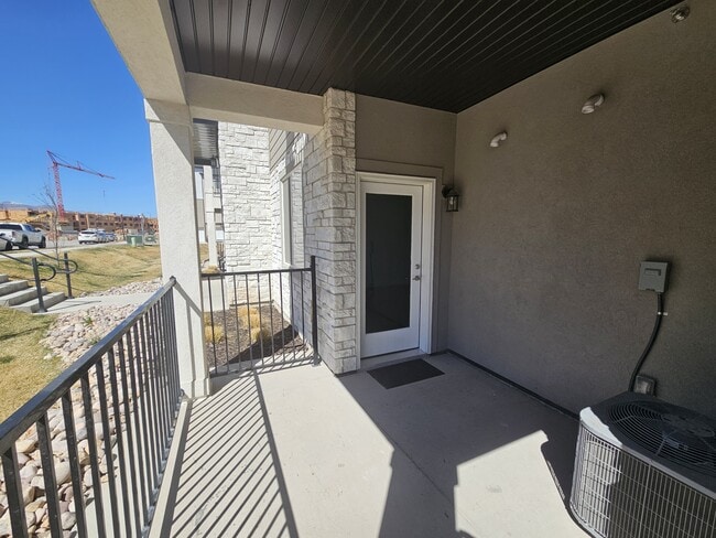 Building Photo - 13526 Maximus Dr