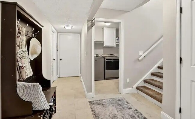 Building Photo - 535 Brandywine Dr