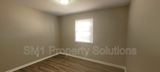Building Photo - 1417 Ardmore Dr