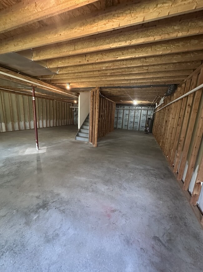 Building Photo - 1413 Lexington Way