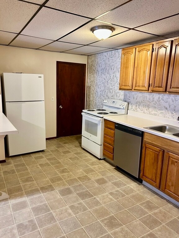 Building Photo - 331-333-333 E Main St