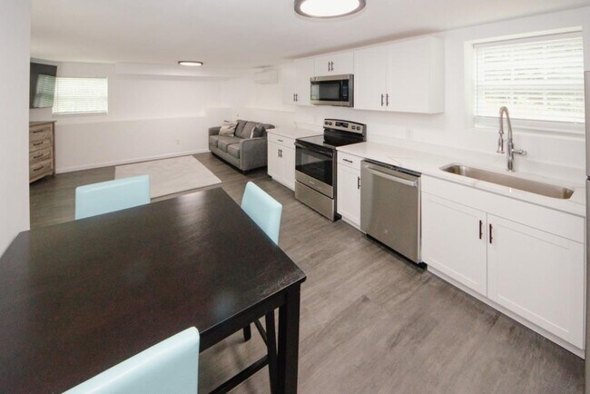 Building Photo - 6157 Orville Dr