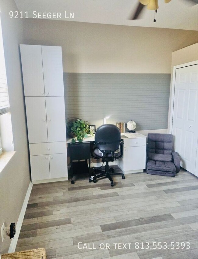 Building Photo - 9211 Seeger Ln