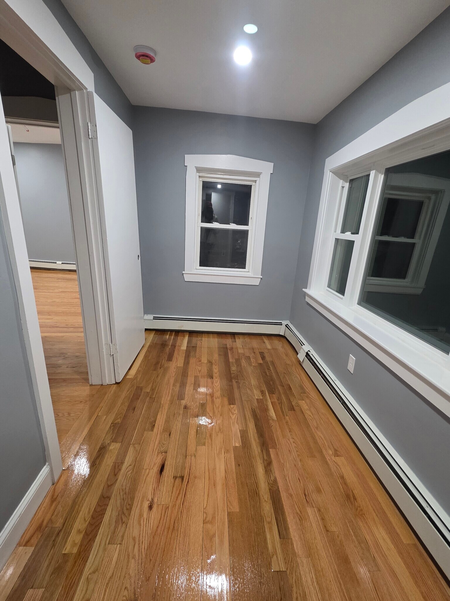 Building Photo - 18 Mascot St