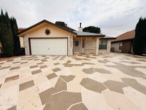 Building Photo - 1892 Lyman Dutton Cir